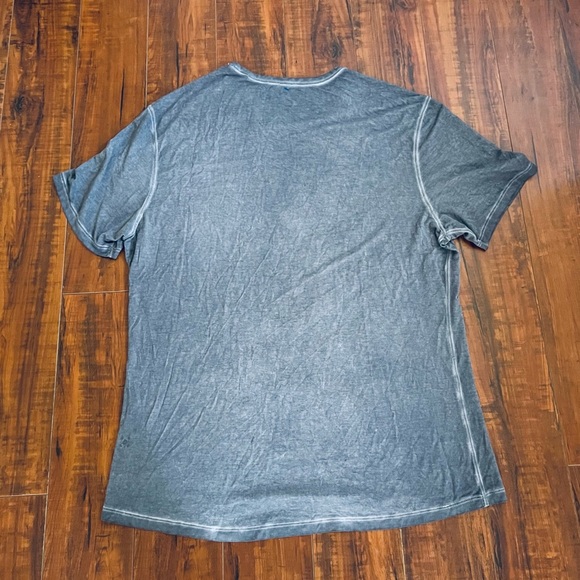 LULULEMON Basic Tee - Picture 5 of 6